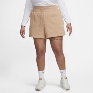 NWT* Nike Sportswear Phoenix Fleece
Women's Shorts (Plus Size) 2X